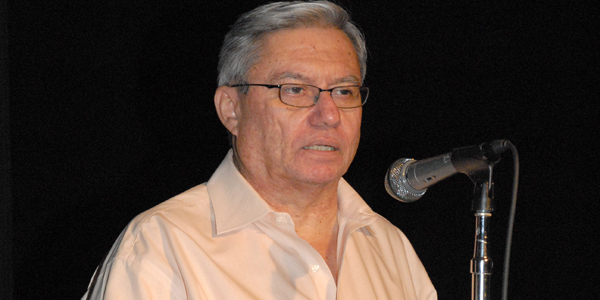 El escritor peruano, Guillermo Rose.