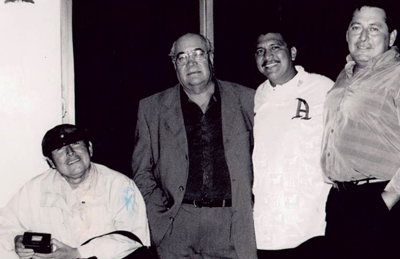 Hugo Vera (1ro.izquierda).