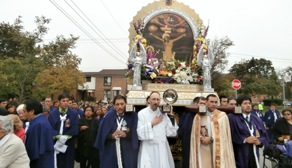 El 12 de octubre a la 1:30 pm la Santa Misa y para las 3:00pm la procesión de la Sagrada Imagen.