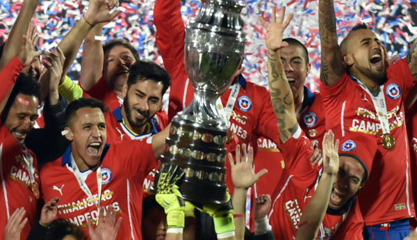 Chilenos celebran su primera Copa América en su historia.Foto: Conmebol.