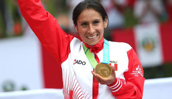 .- La atleta peruana Gladys Tejeda (29 años de edad) se alzó con la medalla de oro.