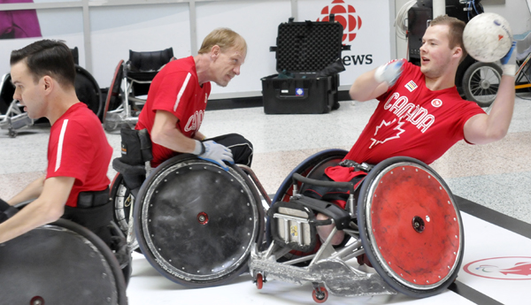  Equipo canadiense de rugby en silla de ruedas. Foto: VICTOR AGUILAR.
