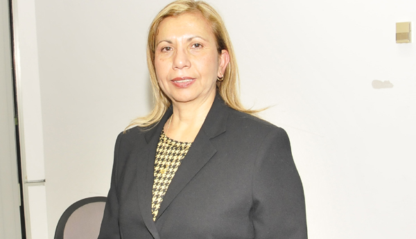 La Cónsul encargada del Consulado General del Perú en Toronto, Mary Ann Silva de Espinoza.