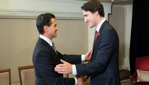 E l presidente de México, Enrique Peña Nieto (izquierda) y el Primer Ministro de Canadá, Justin Trudeau en la Cumbre del G-20, Turquia.Foto: PMO.