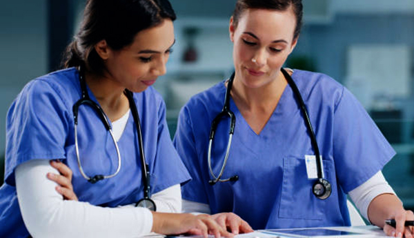 CCOHS abre convocatoria para la Beca Chad Bradley 2026 dirigida a mujeres en salud y seguridad ocupacional