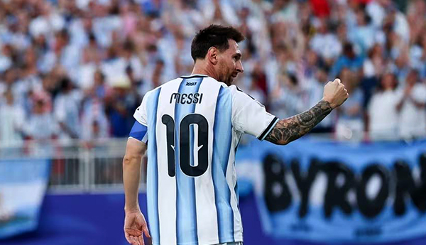  Messi y Mbappé hacen historia y llevan a Argentina y Francia a la fase eliminatoria